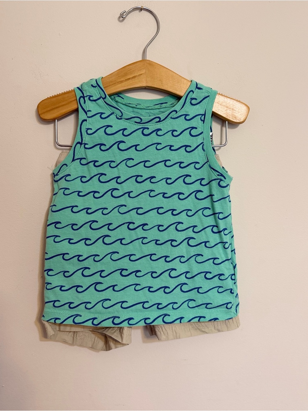 Old Navy | Khaki Pull On Shorts & Wave Blue Tank 2 Piece Set | Size 2T